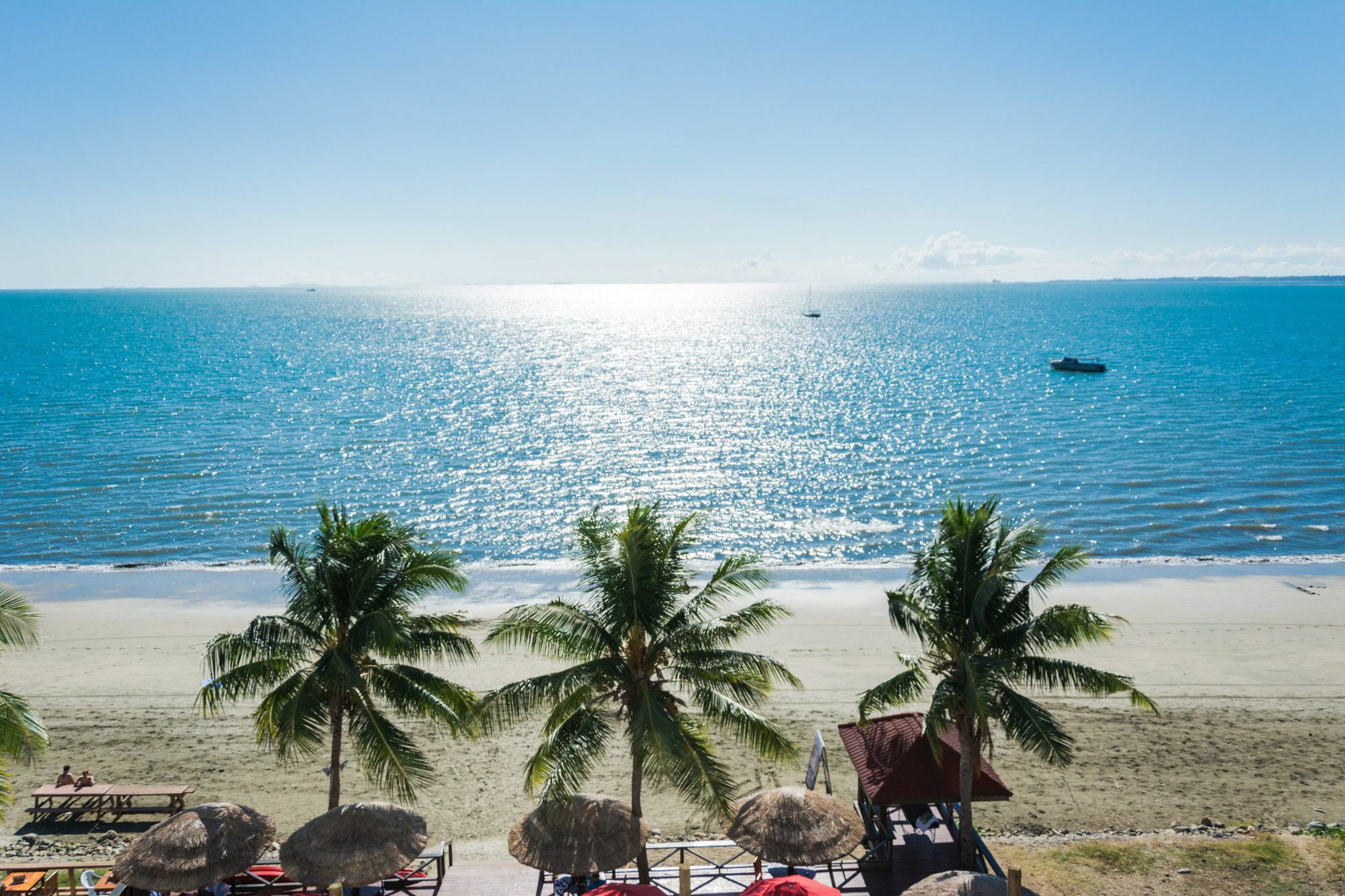 Ramada Suites By Wyndham Wailoaloa Beach Fiji Nadi Exterior photo